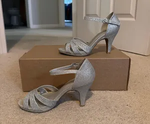 Heels Sparkly Silver Size 6.5 thumbnail 1