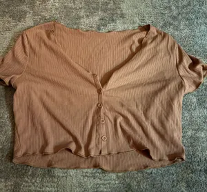 Brown Cropped SHEIN Top  thumbnail 1