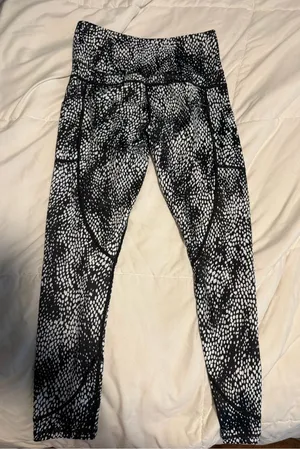 ZYIA Black & White Speckle Leggings thumbnail 1