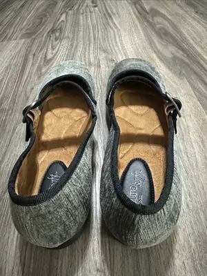 Gray Mary Jane Flats with Buckle Strap - Women's Classic Ballet Flat thumbnail 6