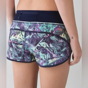 Lululemon Run: Speed Short Stretch Iridescent Multi / Deep Navy Women’s Size 6 thumbnail 7