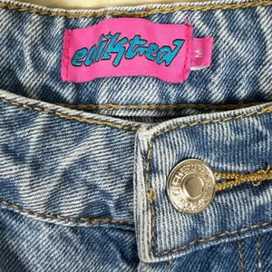Edikted Polly Cutout Pocket Mom Jeans Distressed Medium Wash Y2K Festival Size M thumbnail 6