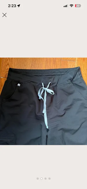 Black FIGS Scrub Pants thumbnail 2