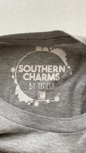 Southern Charms By Teresa T-shirt USA animal print on front short sleeves Sz LG thumbnail 6