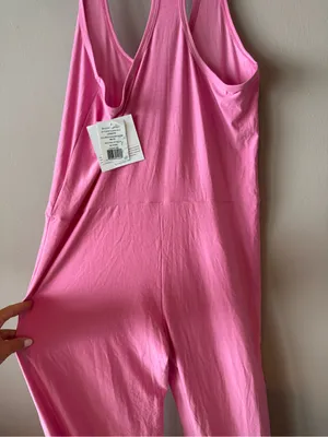 Beyond Yoga NWT Featherweight Hang Loose Racerback Jumpsuit in Pink Size XS thumbnail 8