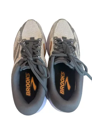 Brooks Grey Knit Running Shoes Sneakers Revel 7 Athletic Lace Size 8 Women's thumbnail 5