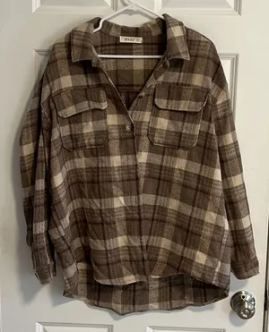 Cute brand new flannel from a boutique thumbnail 1