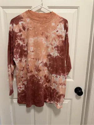 Free People We the Free Be Free Tie Dye Long Sleeve Tee Cabernet Combo Medium Crew Neck thumbnail 2