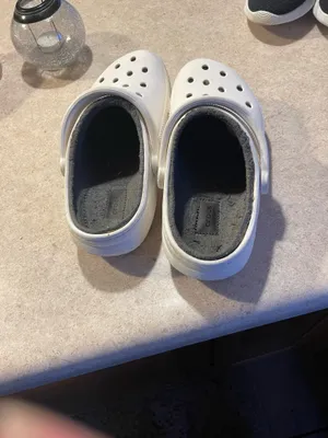 White Crocs Women’s Clogs size 8 thumbnail 2