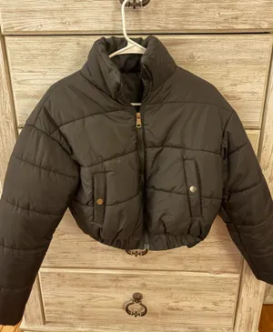 Black Puffer Amazon thumbnail 1