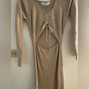 All In Favor Ribbed Cutout Midi Dress Long Sleeve Size Medium NWT thumbnail 4