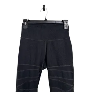 Lululemon High Rise Mesh Strappy Leggings Black Snakeskin Embossed Womens 4‎ thumbnail 3