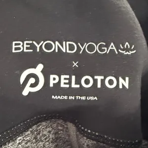 Beyond Yoga x Peloton Charcoal Leggings Mid Rise 25” Size Small Spinning thumbnail 5