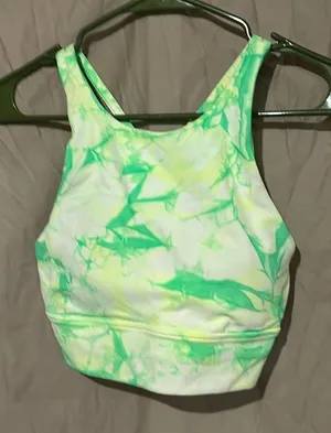 Lululemon sports bra ￼ thumbnail 1