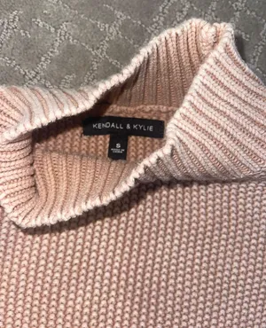 Kendall & Kylie Sweater thumbnail 4