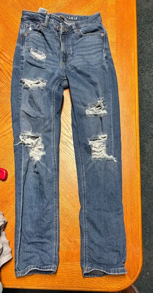 American Eagle Mom Straight Jeans thumbnail 1