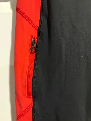 Lululemon Run: Ice Queen yoga pants flare leg black red sz 4 thumbnail 4