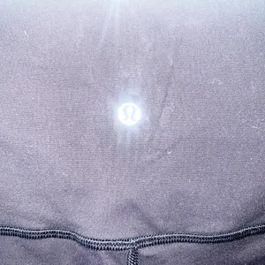 Lululemon women’s black cropped high waisted leggings thumbnail 6
