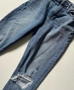 American Eagle mom jeans thumbnail 2
