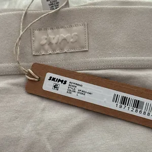 Skims Boyfriend Boxer Stone Size Large thumbnail 9