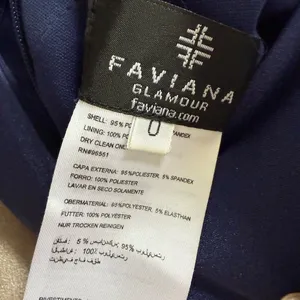 Navy blue Faviana formal / prom / maxi dress with silver beaded belt. Size: 0. thumbnail 4