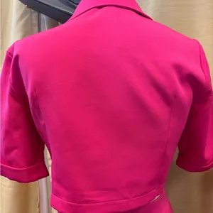 Hot Pink‎ Cropped Short Sleeve Blazer Top with Silver Snap Buttons Size M thumbnail 7