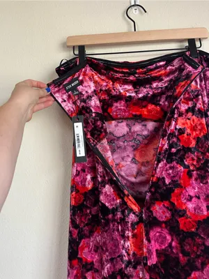 NWT Steve Madden Crushed Velvet Floral Strapless Midi Dress thumbnail 9