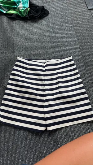 ZARA Shorts thumbnail 3
