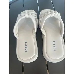 NWOB Torrid Braided Chunky Platform Slide Sandals Bone White 8.5 WW thumbnail 12