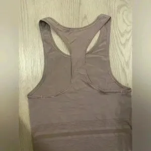 Lululemon Athletica‎ Gleam and Glow Tank Frosted Mulberry thumbnail 5