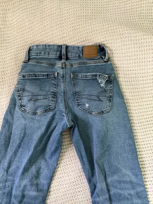 American Eagle Low-Rise Jeans thumbnail 3