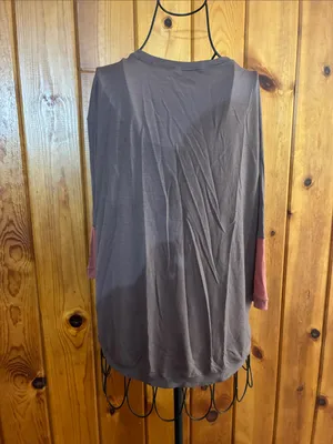 Patagonia Two-Tone Long Sleeve Tee in Gray and Dusty Rose size large outdoor thumbnail 4