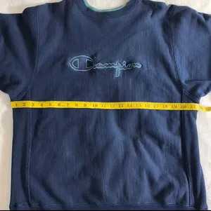 Vintage Champion Reverse Weave Sweatshirt Crewneck Large Blue Embroidered Women thumbnail 7