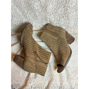 TOMS Majorca Peep Toe Perforated Suede Booties size 9.5 thumbnail 9