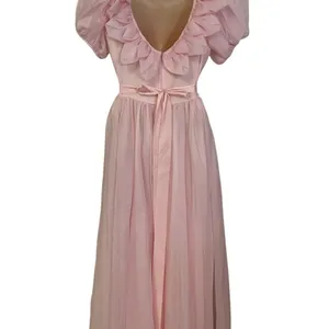 Elegant Pink Maxi Dress with Floral Detail thumbnail 4