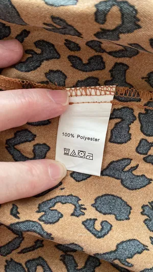 Embroidered and animal print blouse flutter sleeves short V-neckline size large thumbnail 7