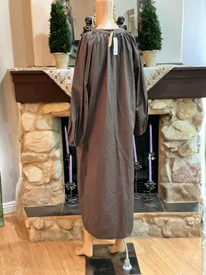 Anthropologie Sundry Taupe Long-Sleeve Button Henley Maxi Dress thumbnail 4