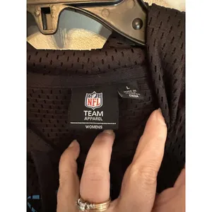 NFL Team‎ Apparel Women's Large Mesh Carolina Panthers Hoodie thumbnail 3