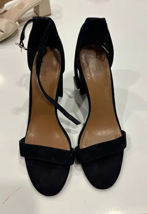 Black Heels Size 10 thumbnail 1