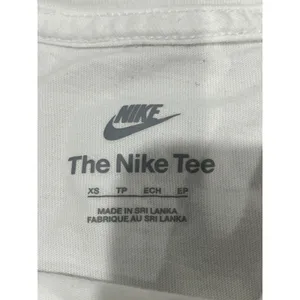 The Nike Tee White Embroidered Swoosh Logo T‎ Shirt XS thumbnail 3