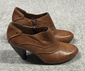 Miz Mooz Shoes Womens 7.5 Ankle Boots Booties Brown Leather Cone Heel Side Zip thumbnail 1