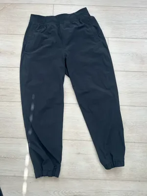Lululemon pants  thumbnail 2