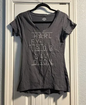 Harley Davidson Graphic Tee Womens Small Gray V-Neck Short Sleeve 1903 Slim Fit thumbnail 1