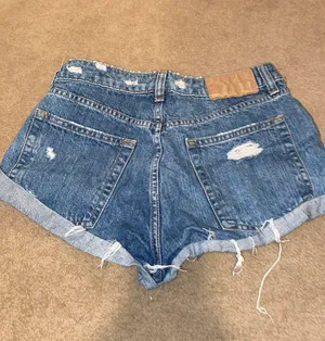 H&M Jean Shorts thumbnail 2