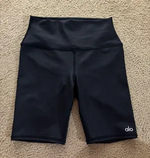 Black Size XS thumbnail 1