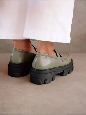 Alohas Trailblazer Loafer - Dusty Olive Size 39 (8-8.5 Us) thumbnail 4
