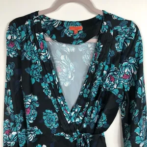 ModCloth wrap‎ top thumbnail 3