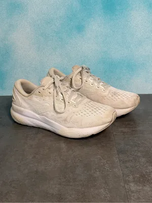 Brooks Ghost 16 Women's White/Pale Gray Running Shoes 1204071B151 Size 7.5B thumbnail 2