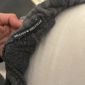 Brandy Melville Grey Swetapants thumbnail 5