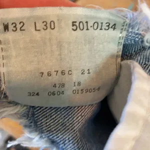 Levi's 501 Distressed Cut Off Shorts 32 thumbnail 9